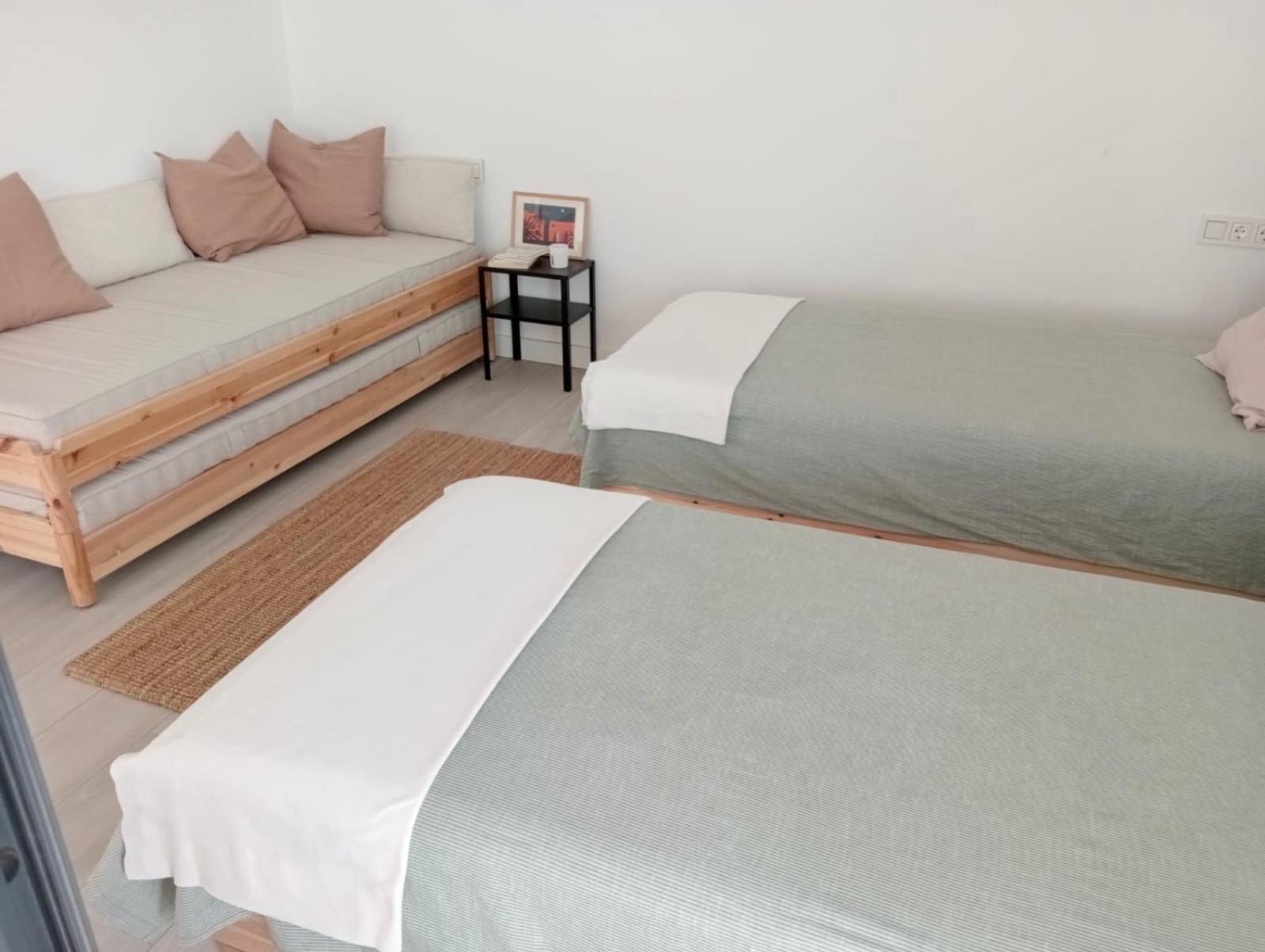 Aulaga Apartment Villaverde  Екстериор снимка